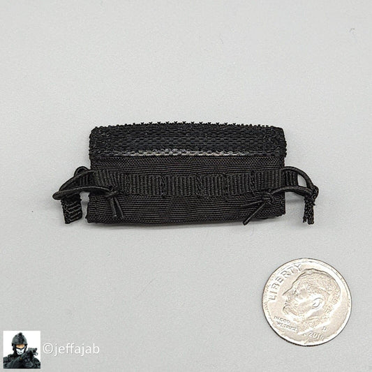 1:6 DamToys Extreme Zone Agent Hugh Laphroaig Black CP Side-Pull Mag Pouch