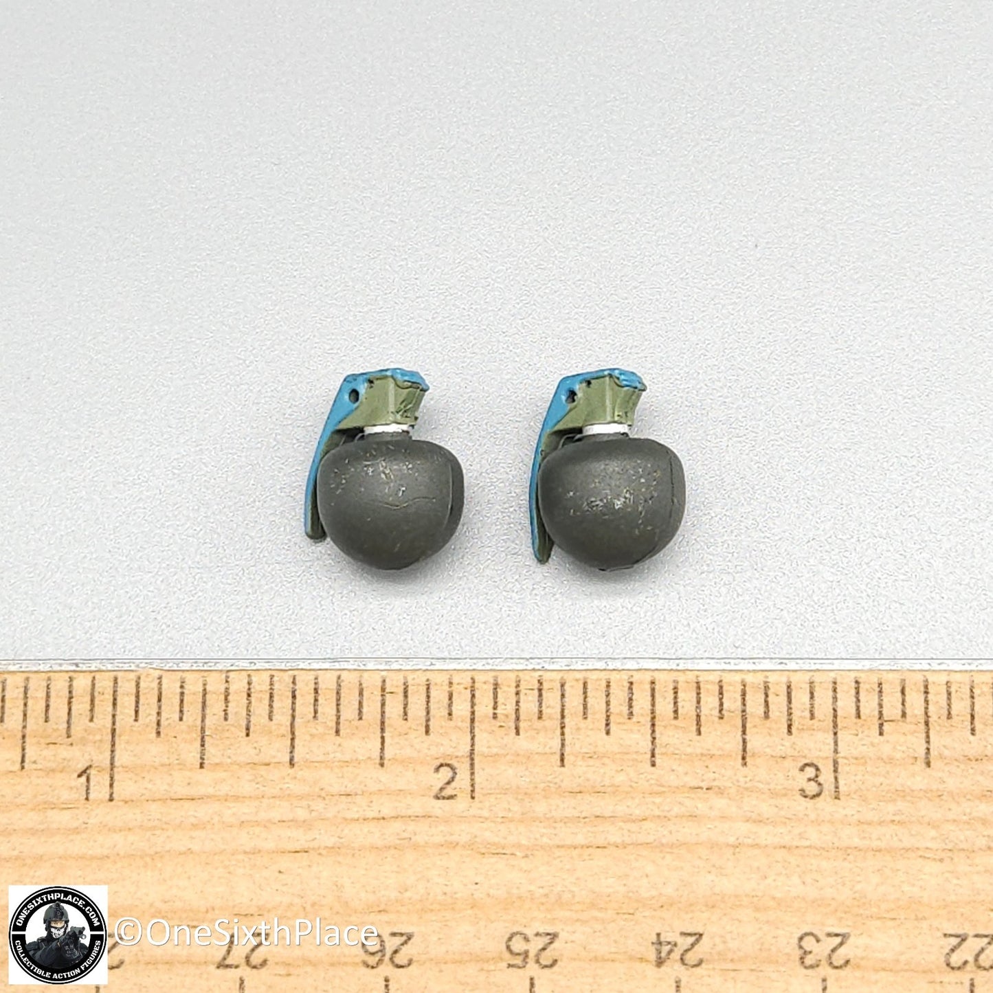 1:6 scale Dragon Vietnam US Lt Col Moore Grenades (x2) for 12" Figure
