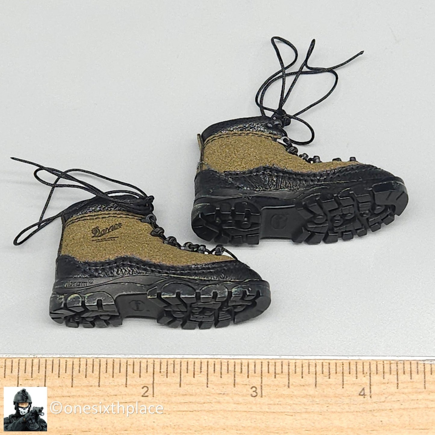1:6 scale Easy & Simple PMC Weapon Specialist Green Danner Boots (Peg Type)