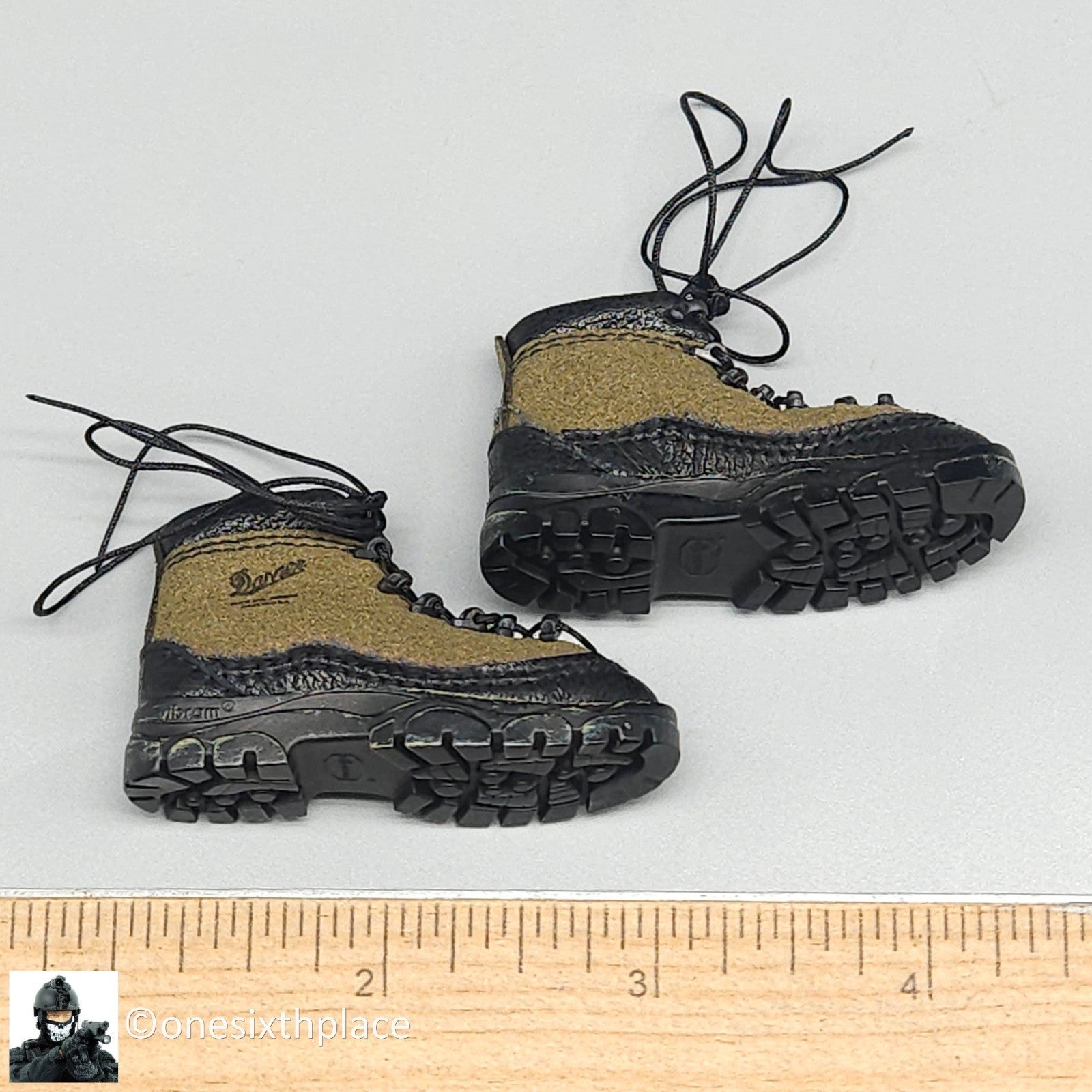 1:6 scale Easy & Simple PMC Weapon Specialist Green Danner Boots (Peg Type)