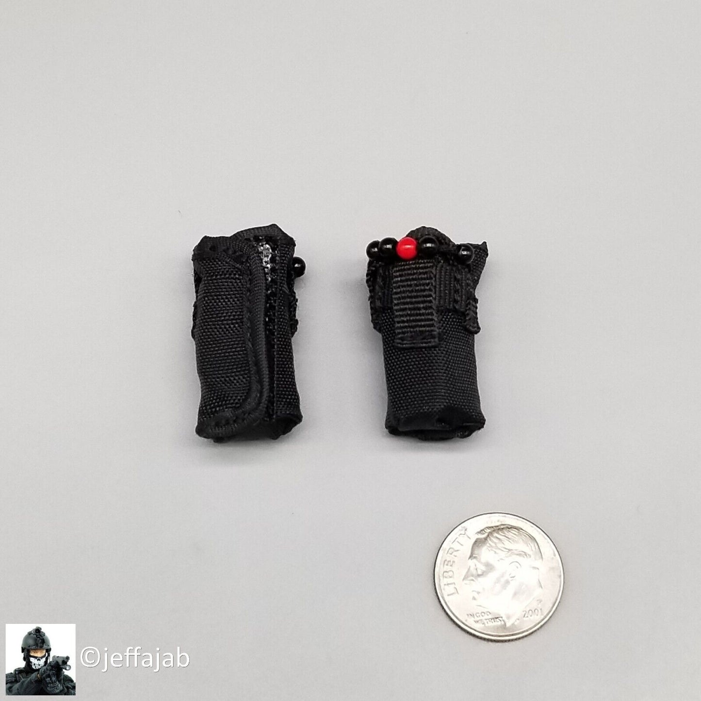 1:6 scale DamToys 31st MEU Force Reconnaissance Platoon Flotation Pouches (x2)