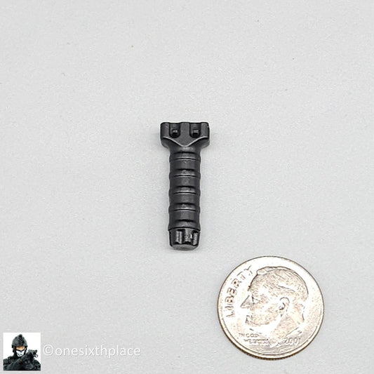 1:6 scale Soldier Story Tango Down Vertical Foregrip Rifle Accessory 12" Figures