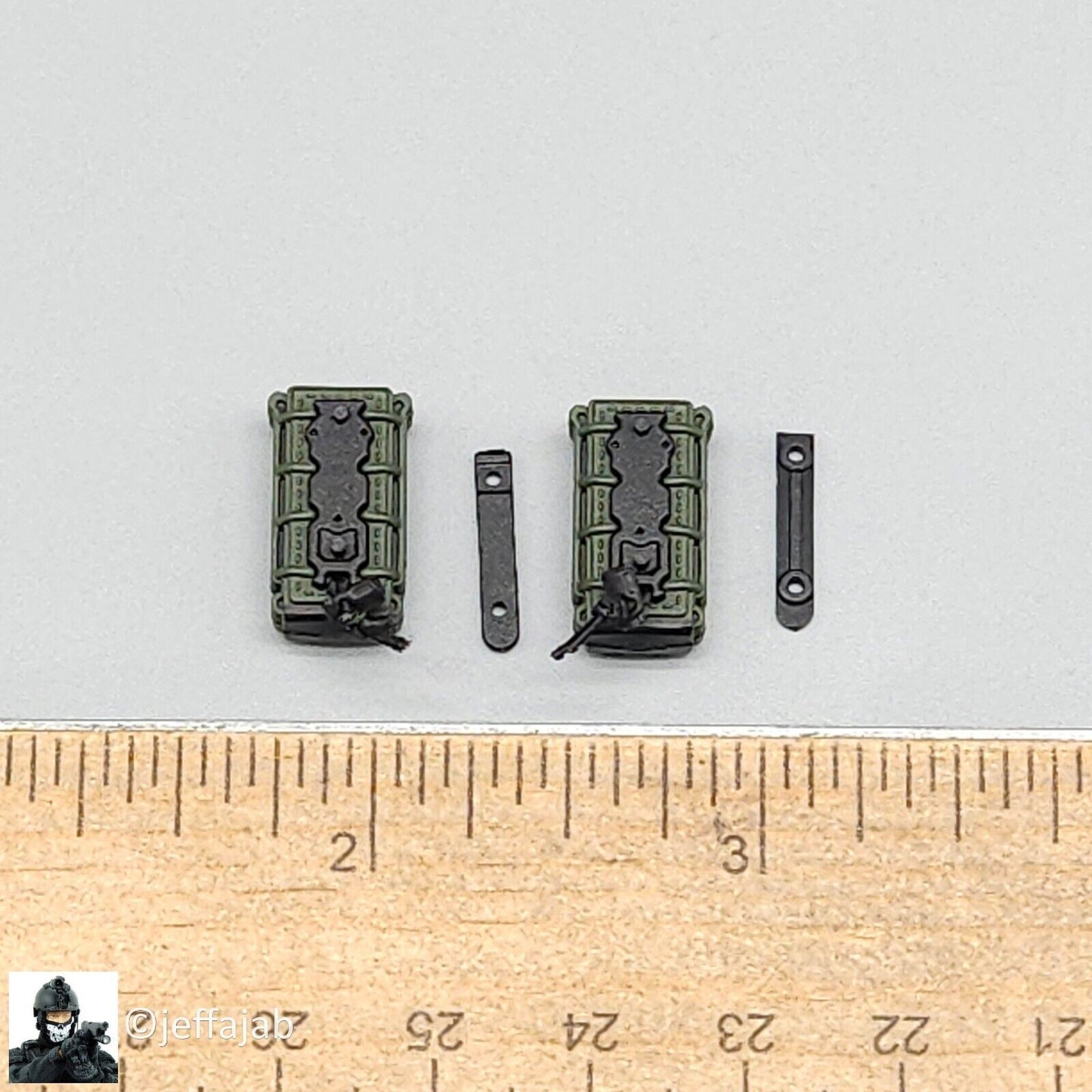 1:6 Easy & Simple 10th Special Forces Group Green Pistol Mag Ammo Pouch (x2)