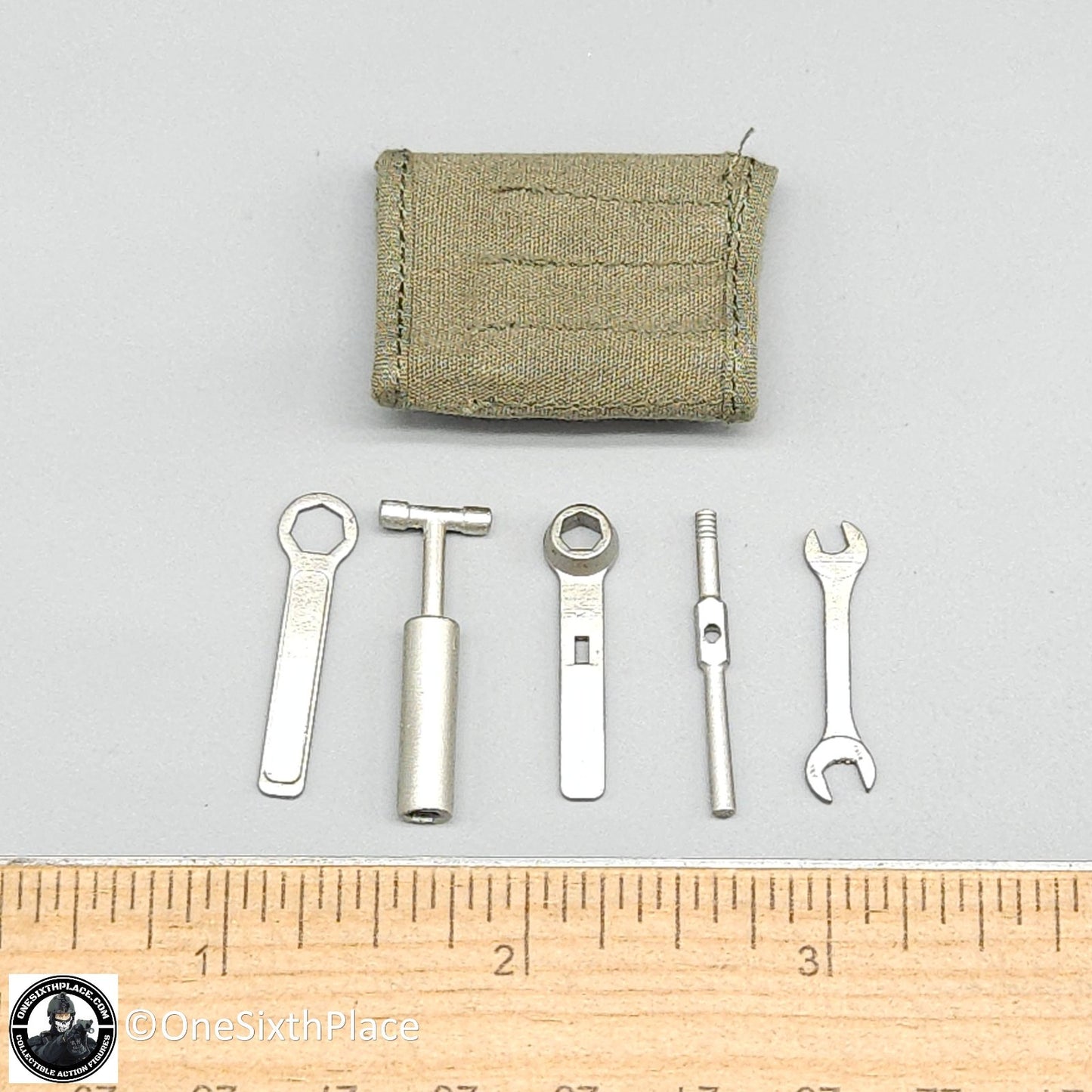 1:6 WWII US 2nd Armored Div Tank Loader "Coon Ass" M10 Tool Kit for 12" Figures