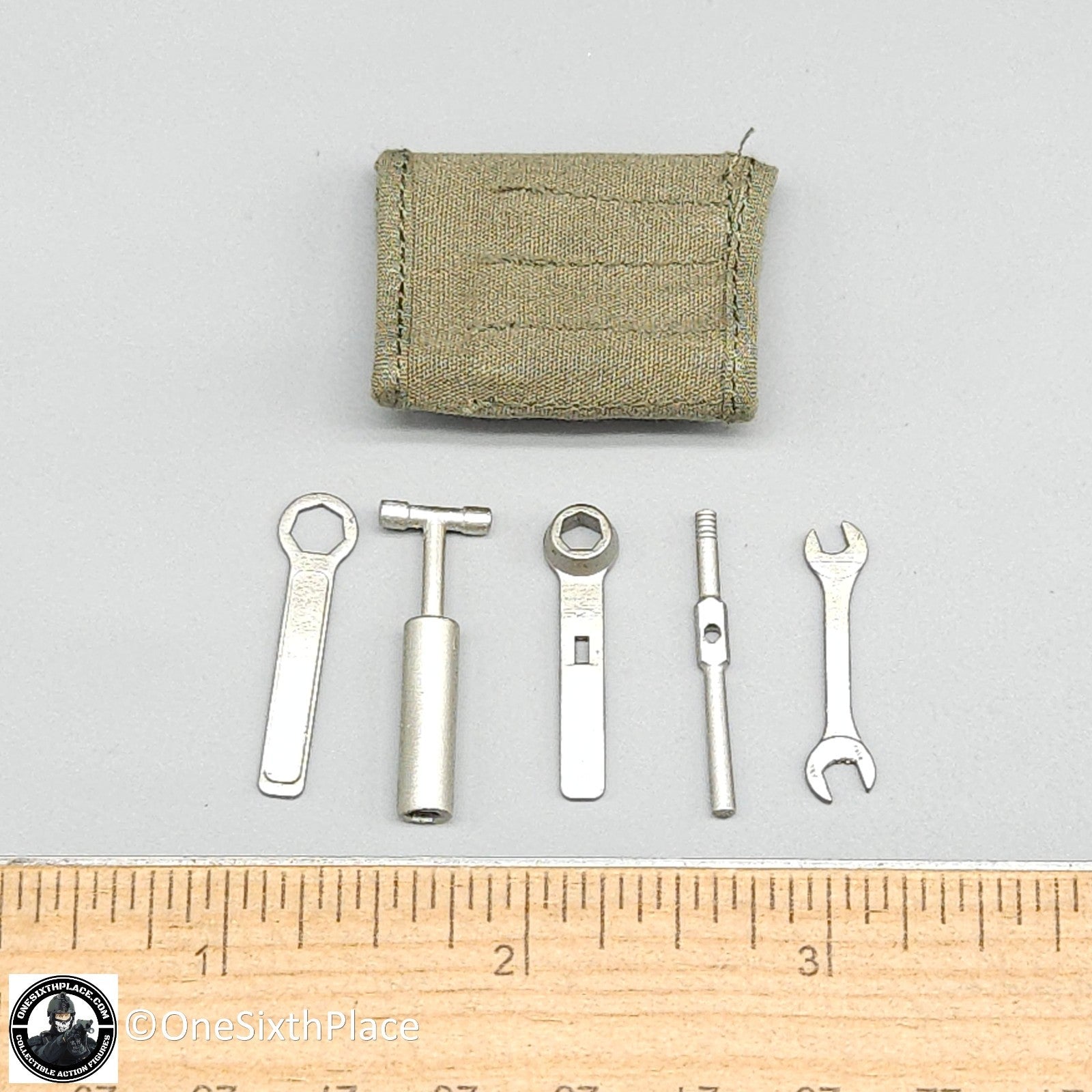 1:6 WWII US 2nd Armored Div Tank Loader "Coon Ass" M10 Tool Kit for 12" Figures