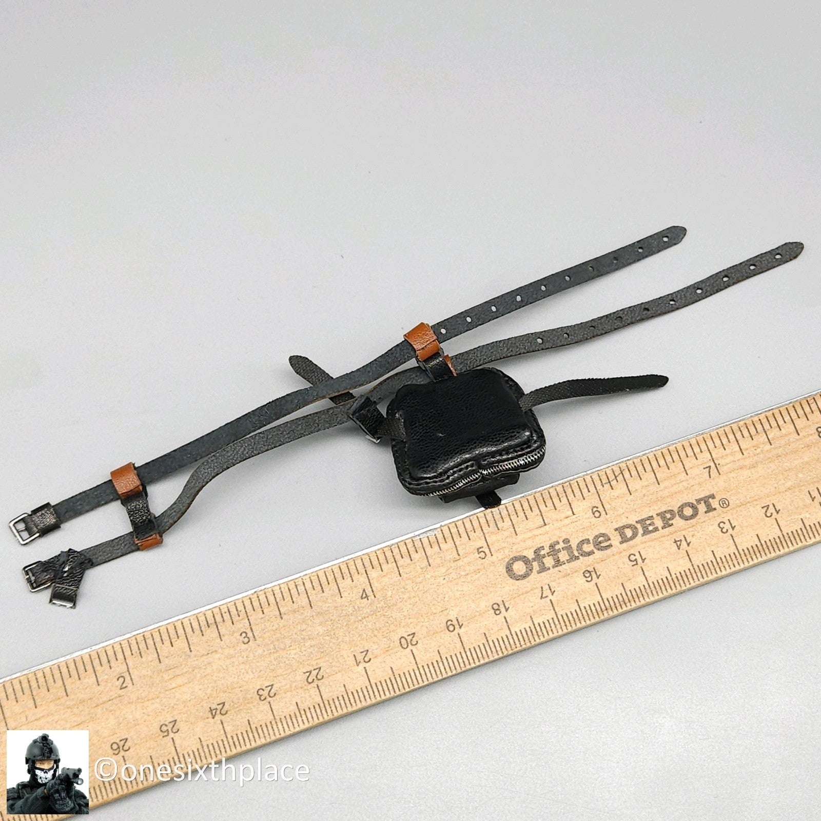 1:6 Soldier Story PUBG Battlegrounds Female Taego Black Belt w/ Utility Pouch