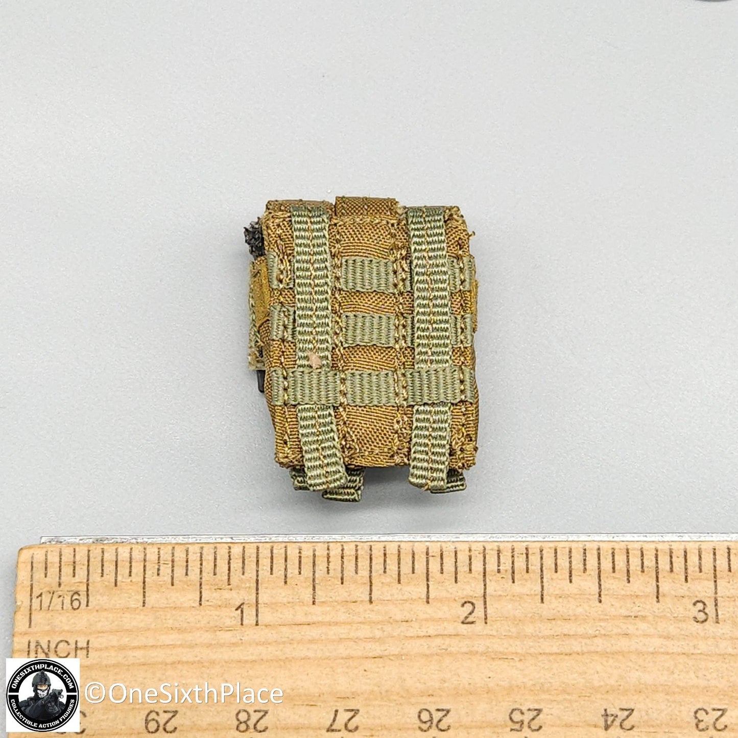 1:6 scale General's Armoury Bravo 7-1 Kill or Capture Triple SMG Mag Pouch