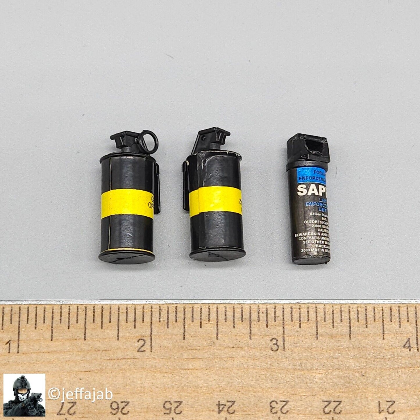 1:6 Very Hot Toys SDU Grenades (x3) for 12" Figures SWAT VHT