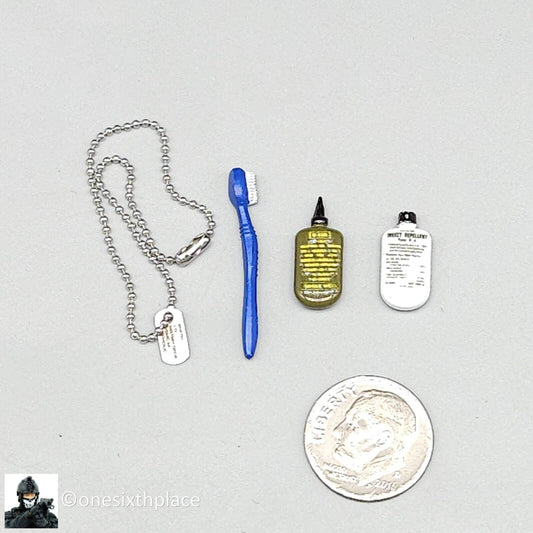 1:6 QO Toys Vietnam US Army Corpsman Dog Tag Toothbrush Gun Oil Bug Juice Set
