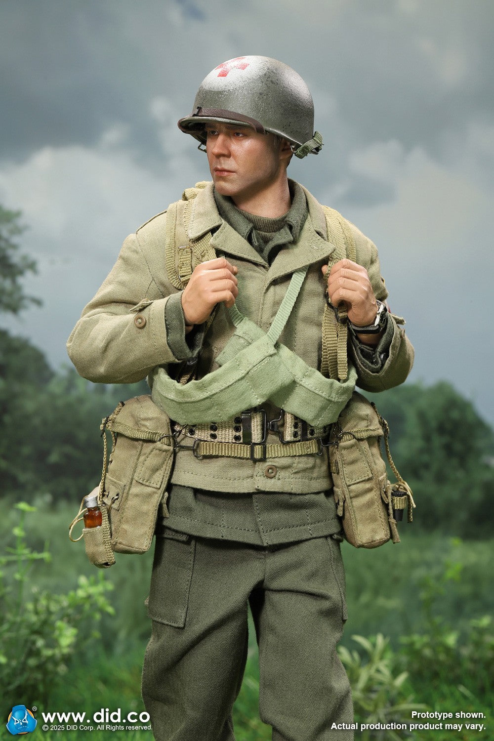 1:6 Scale DiD WWII US 2nd Ranger Battalion Medic Wade Helmet for