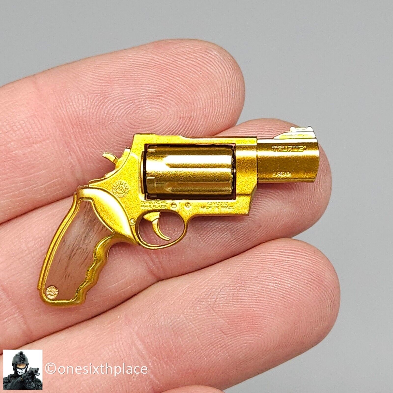 1:6 scale DamToys Gangster's Kingdom Diamond Angelo Gold Revolver 12" Figures