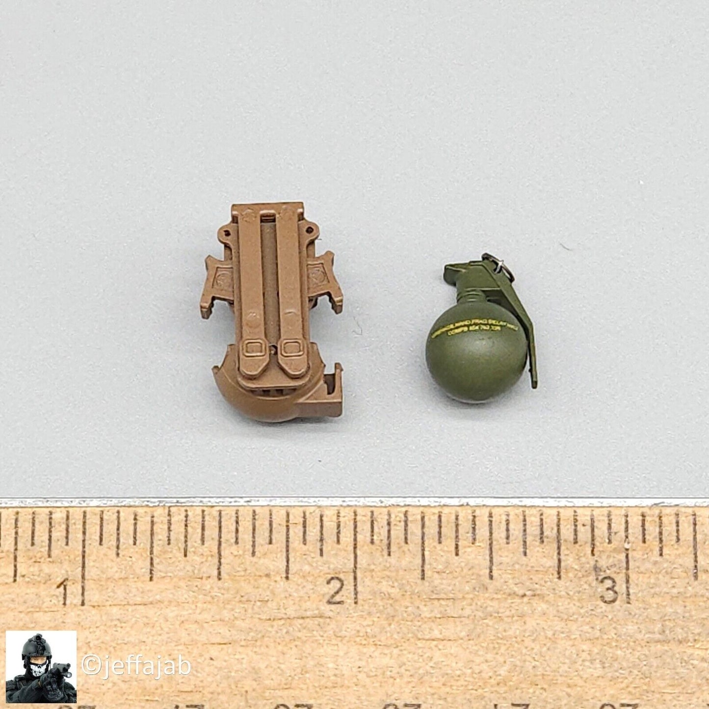 1:6 Easy & Simple Delta Force Chronology 2022 M67 Grenade w/ Trigger Pouch