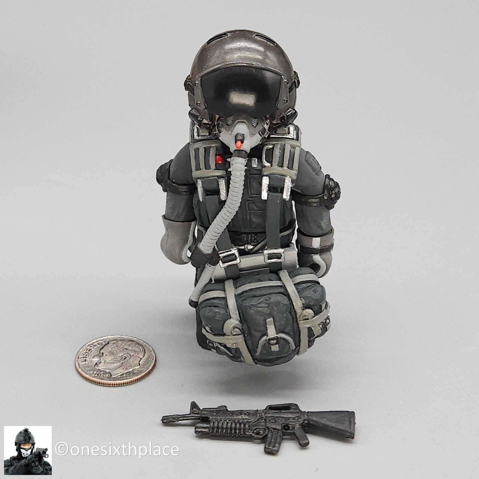 1:6 scale Hot Toys Mini HALO KOOBO Collectible Figurine