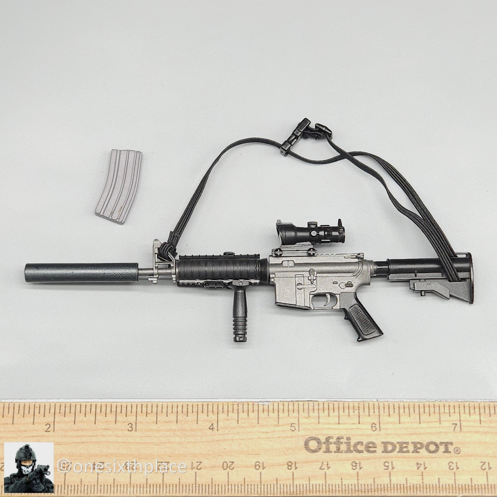 1:6 scale Dragon M4 Rifle w/ ACOG & Silencer for 12" Figures