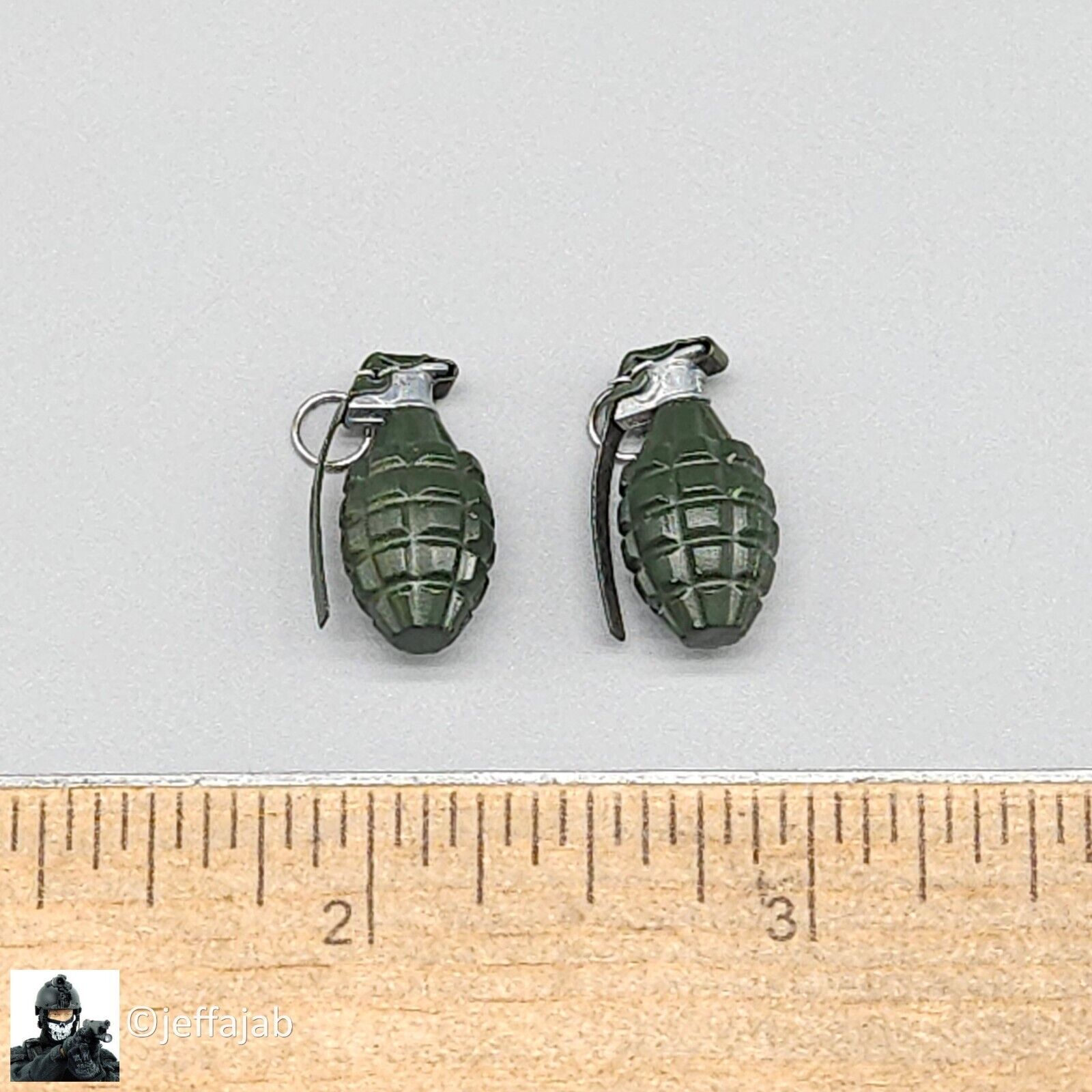 1:6 scale Soldier Story WWII US 101st Airborne Private Ryan Metal Grenade (x2)