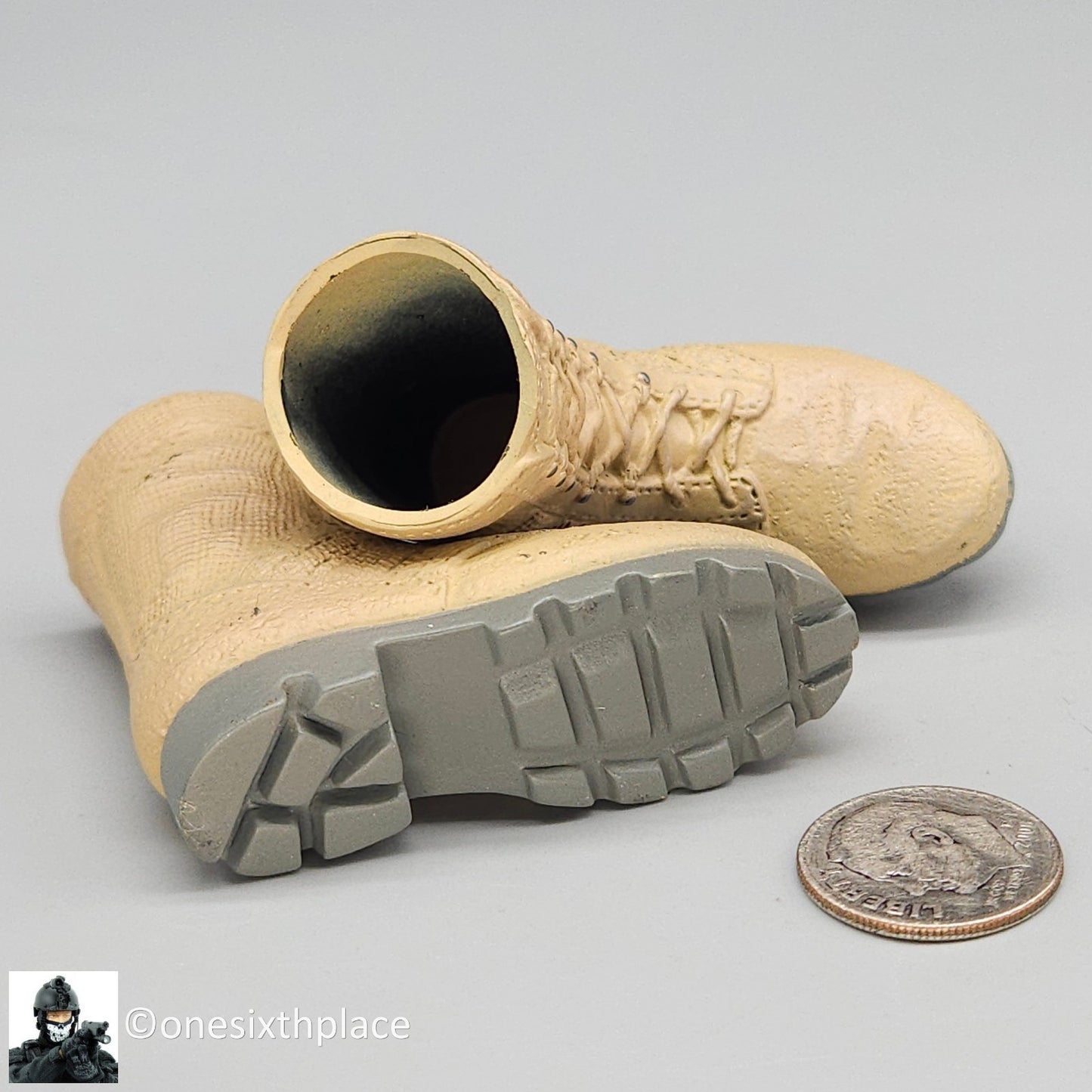 1:6 scale Dragon USMC Curtis Desert Combat Boots (Foot Type) for 12" Figures