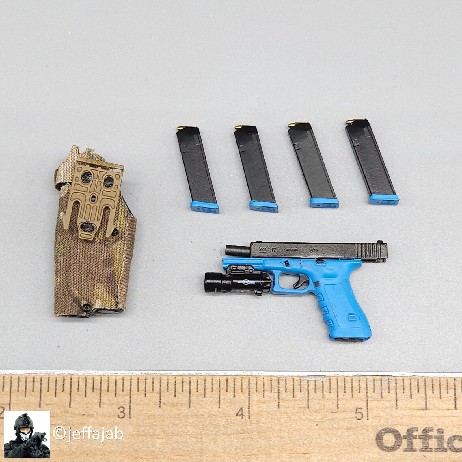 1:6 DamToys 31st MEU Force Reconnaissance Training Pistol w/ Holster 12" Figures