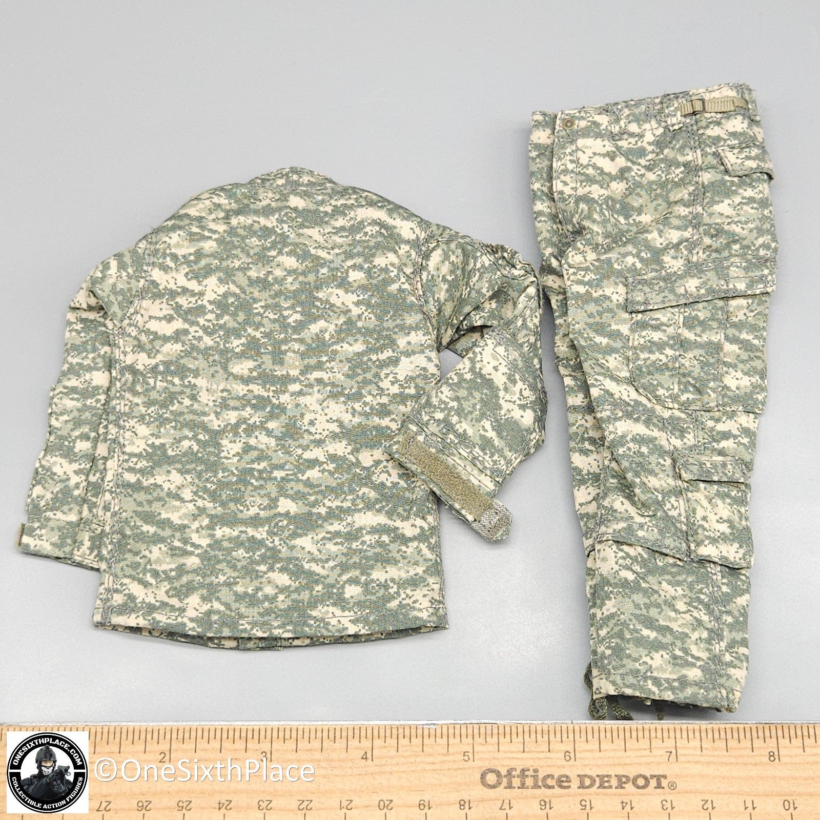 1:6 scale DiD US Army ACU Combat Uniform for 12" Figures