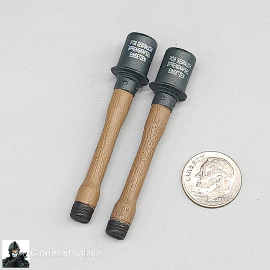 1:6 scale Dragon WWII German M24 Stick Grenades x2 (Plastic) for 12" Figures