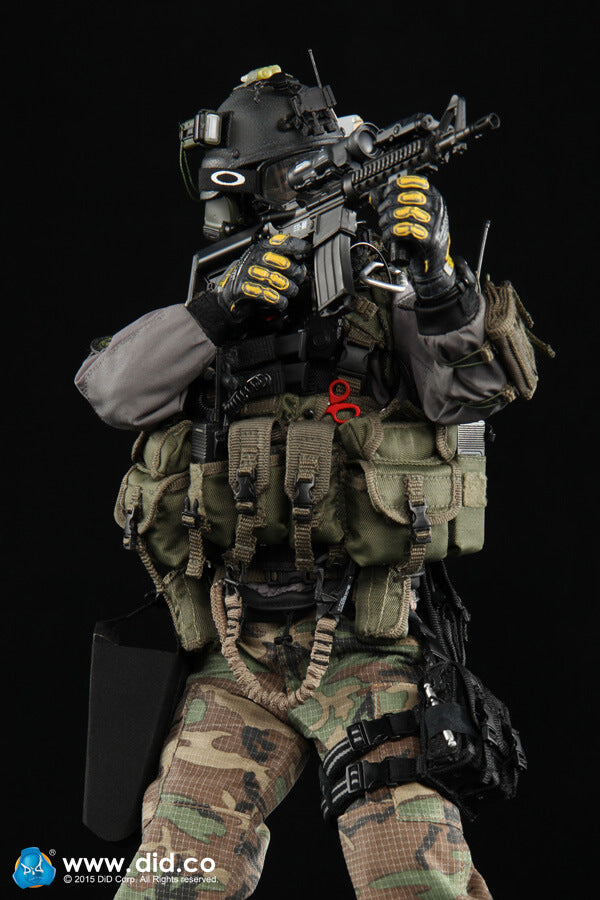 1:6 scale DID U.S. Navy CNSWG-4 22RD SBT (Special Boat Team) "Weimy" 12" Figure MA1002