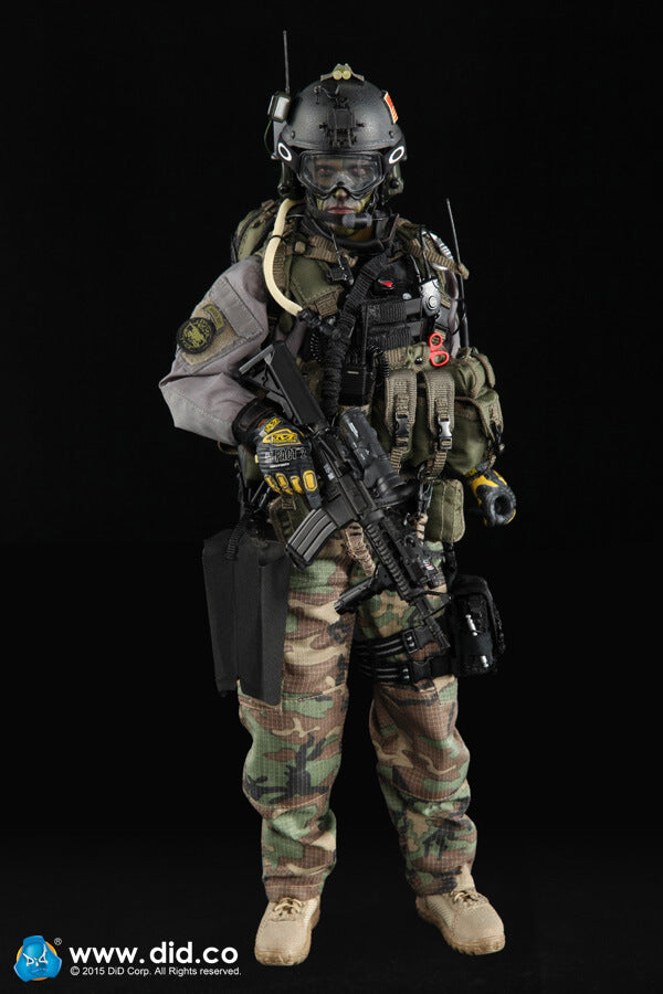 1:6 scale DID U.S. Navy CNSWG-4 22RD SBT (Special Boat Team) "Weimy" 12" Figure MA1002