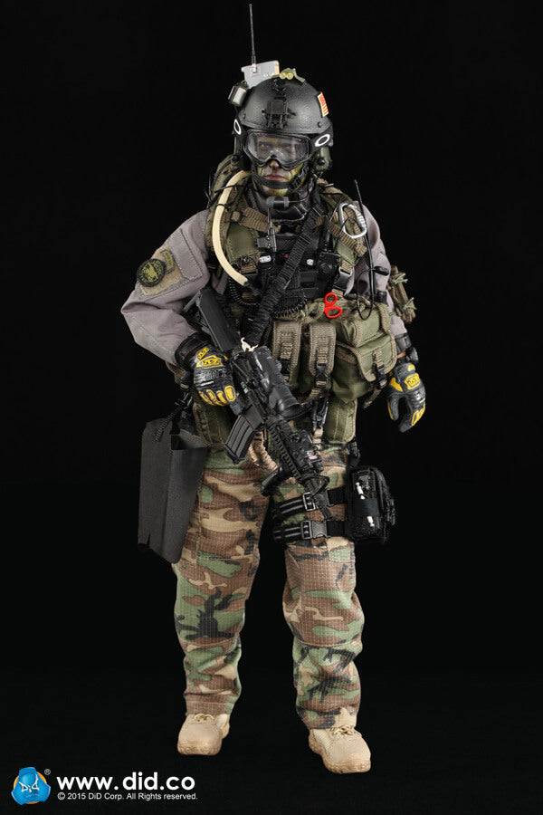 1:6 scale DID U.S. Navy CNSWG-4 22RD SBT (Special Boat Team) "Weimy" 12" Figure MA1002