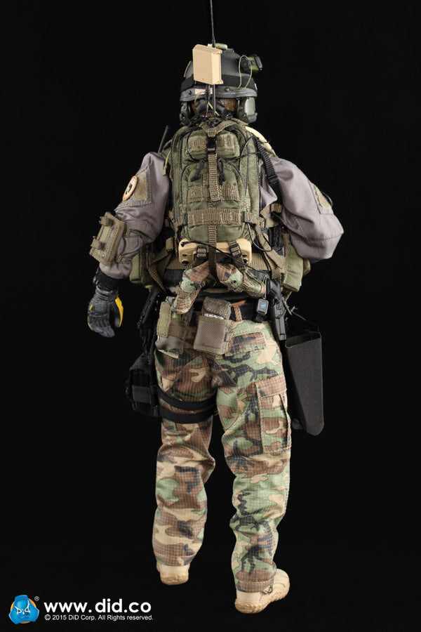 1:6 scale DID U.S. Navy CNSWG-4 22RD SBT (Special Boat Team) "Weimy" 12" Figure MA1002