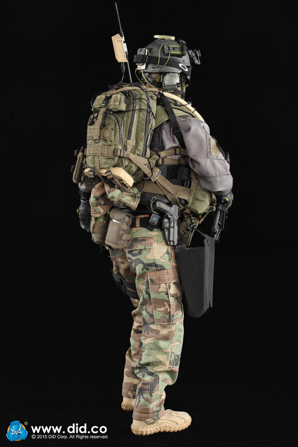 1:6 scale DID U.S. Navy CNSWG-4 22RD SBT (Special Boat Team) "Weimy" 12" Figure MA1002