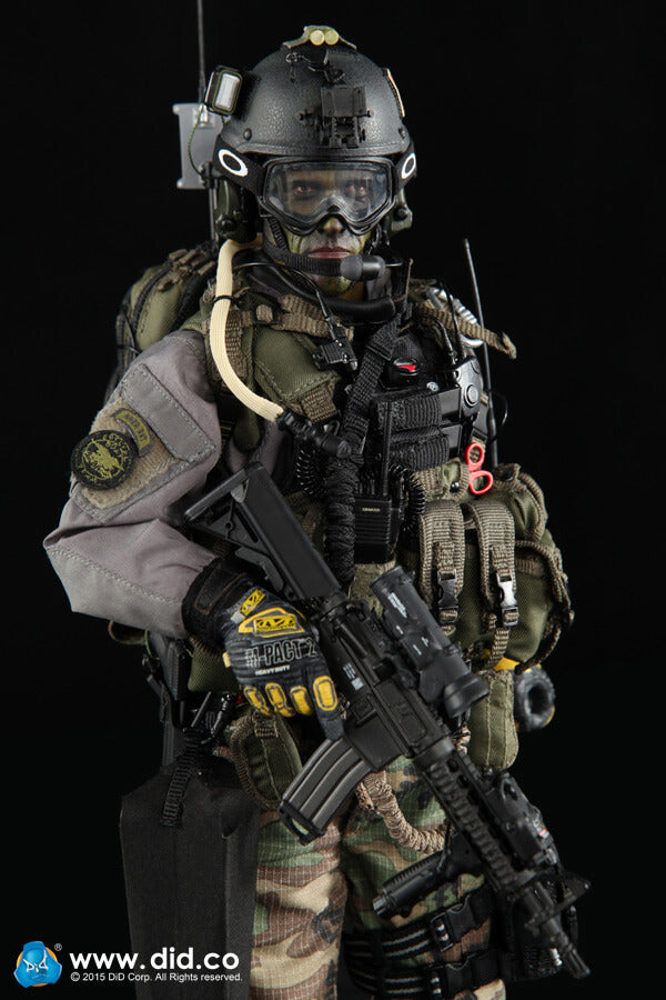 1:6 scale DID U.S. Navy CNSWG-4 22RD SBT (Special Boat Team) "Weimy" 12" Figure MA1002