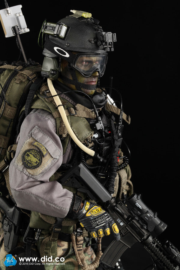 1:6 scale DID U.S. Navy CNSWG-4 22RD SBT (Special Boat Team) "Weimy" 12" Figure MA1002