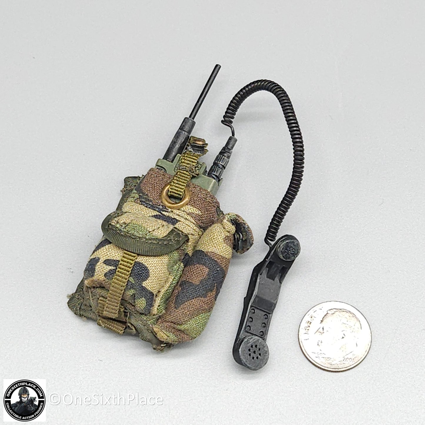 1:6 scale Hot Toys Airborne Rangers PRC 126 Radio w/ Woodland Pouch for 12" Figures