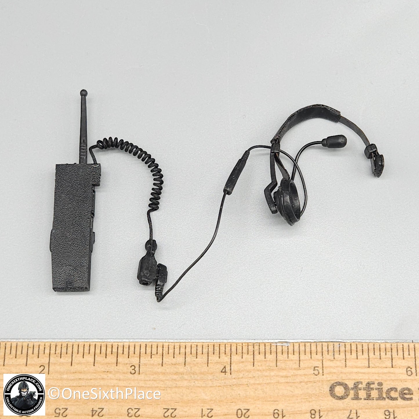 1:6 scale Toy Soldier Delta Force Radio w/ Headset for 12" Figures