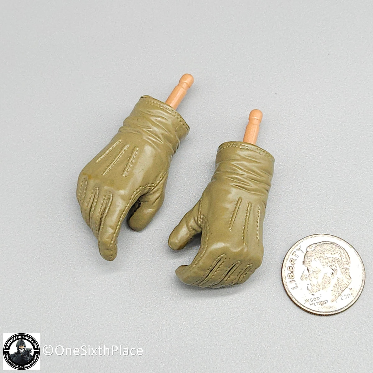 1:6 Dragon Light Brown Gloved Hands for 12" Figures