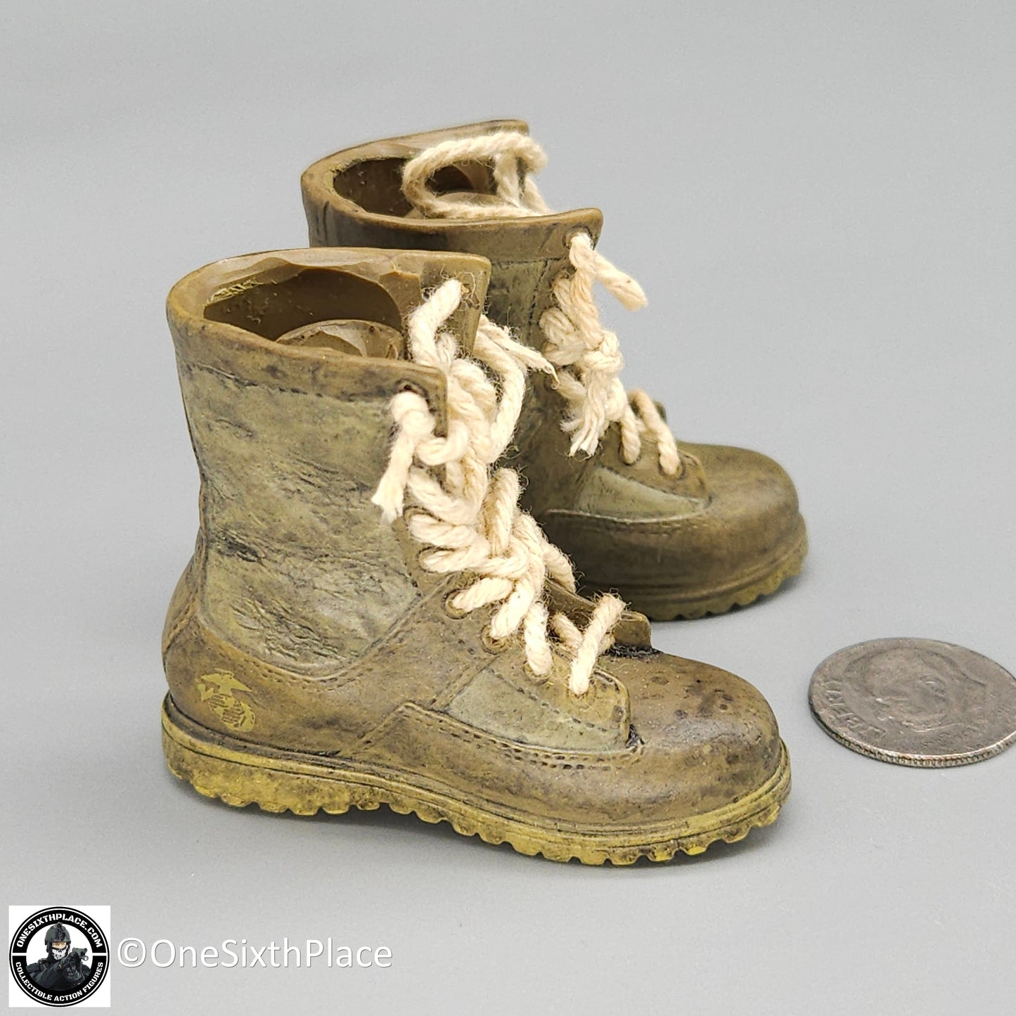 1:6 scale Hot Toys Polar Mountain Striker Tan Combat Boots (Foot Type) for 12" Figures