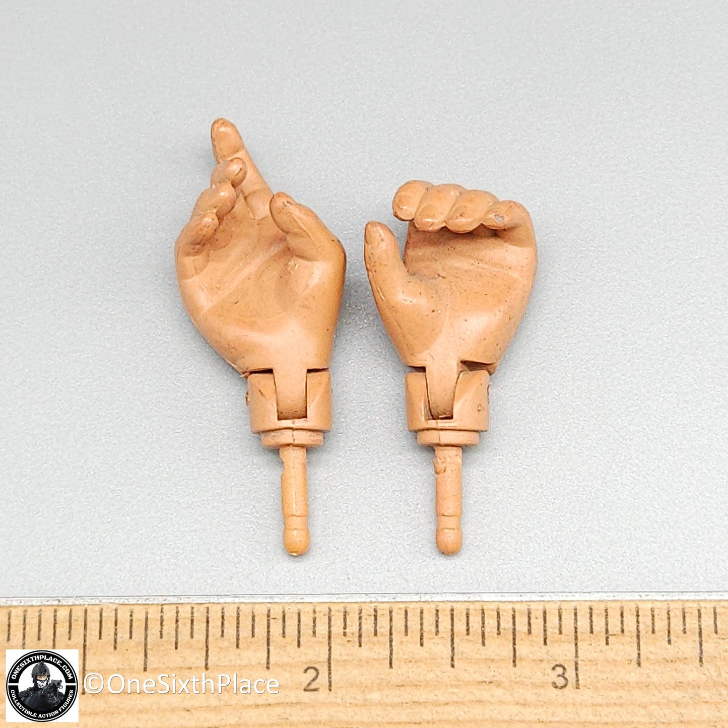 1:6 scale Dragon Rifle Grip Male Nude Hands (Suntan) for 12" Figures