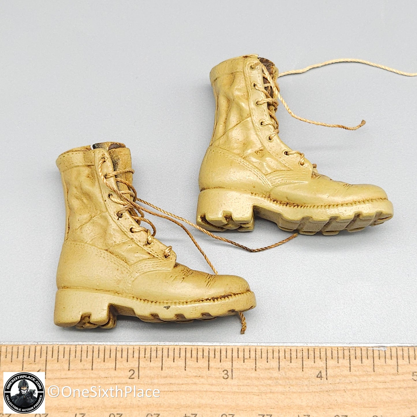 1:6 scale Very Hot Toys Desert Danner Boots w/ Laces for 12" Figures