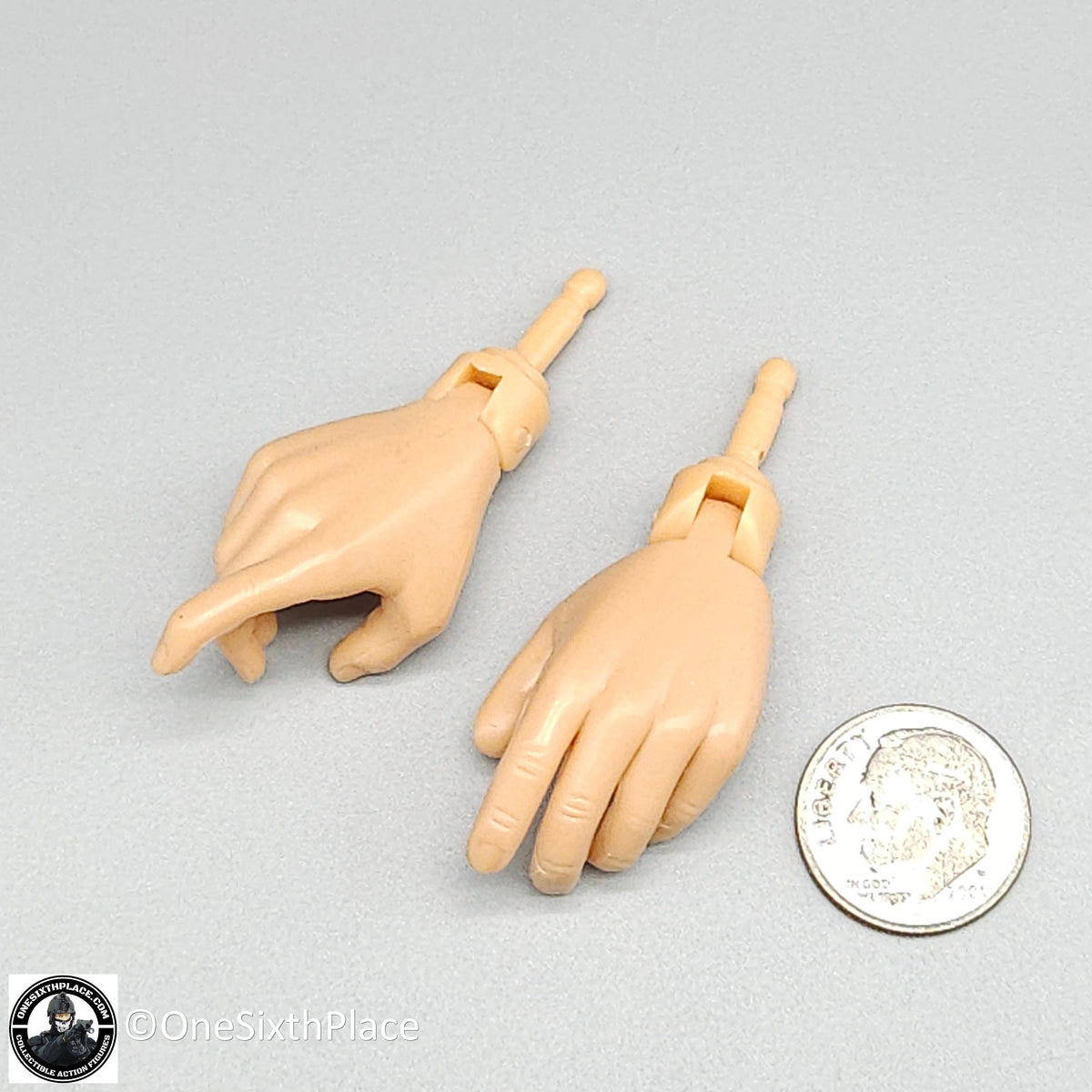 1:6 scale Dragon Rifle Grip Male Nude Hands (Natural Skin Tone) for 12" Figures