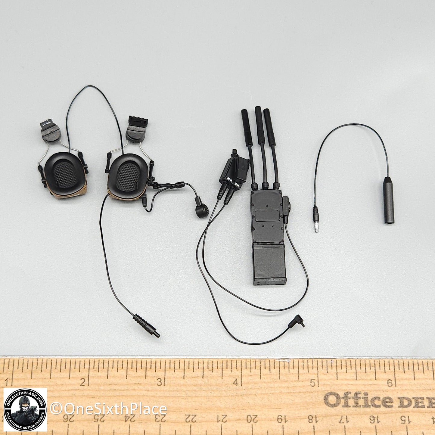 1:6 scale Easy & Simple Paramilitary Forces Operator MPUS Radio w/ Headset 12" Figures