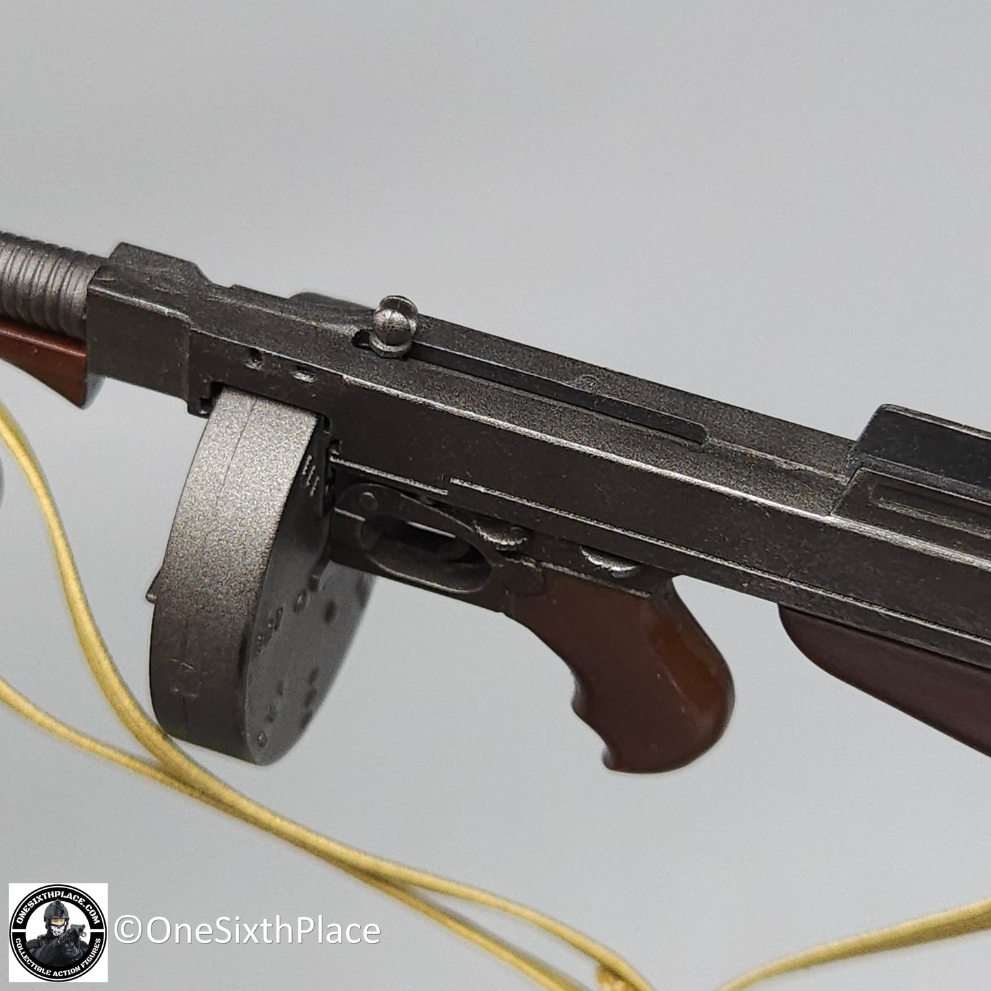 1:6 scale Dragon WWII Thompson Submachine Gun w/ Drum Mag for 12" Figures