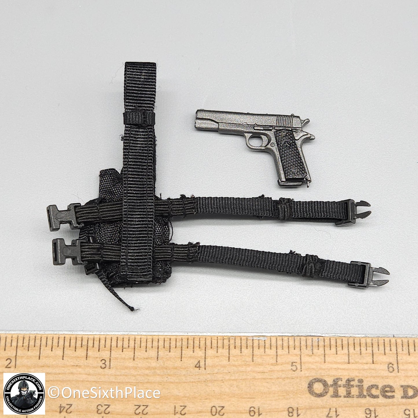 1:6 scale Toy Soldier Delta Force 1911 Pistol w/ Holster #4 for 12" Figures (Copy)