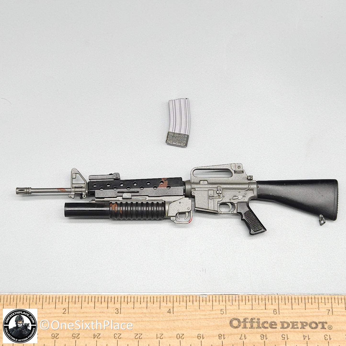 1:6 scale Dragon Bloodied M16 w/ M203 Rifle for 12" Figures