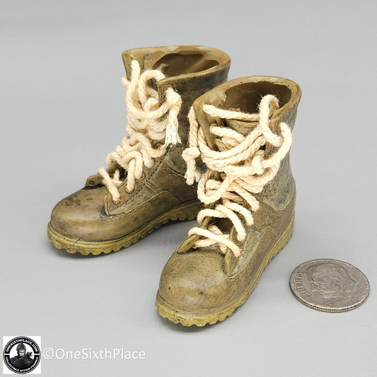 1:6 scale Hot Toys Polar Mountain Striker Tan Combat Boots (Foot Type) for 12" Figures