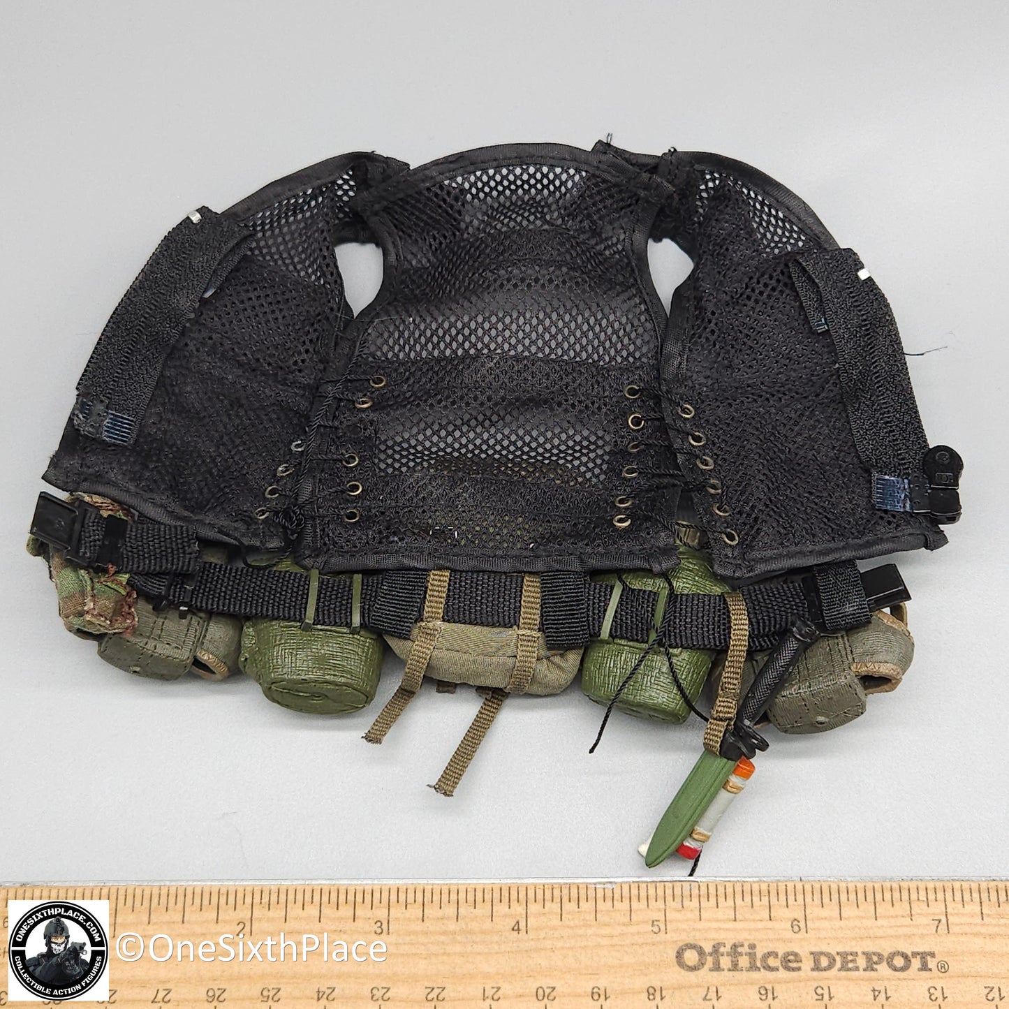 1:6 scale Custom Dragon Delta Force Assault Vest w/ Belt & Pouches for 12" Figures