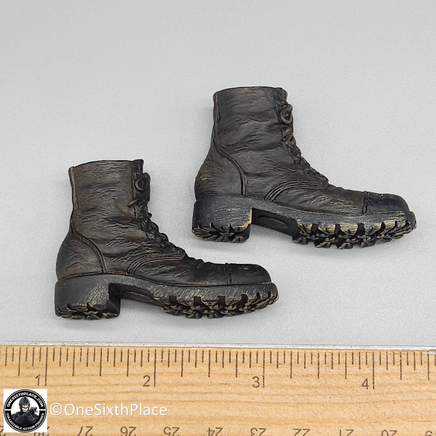 1:6 scale Molded Mens Work Boots (Foot Type) for 12" Action Figures