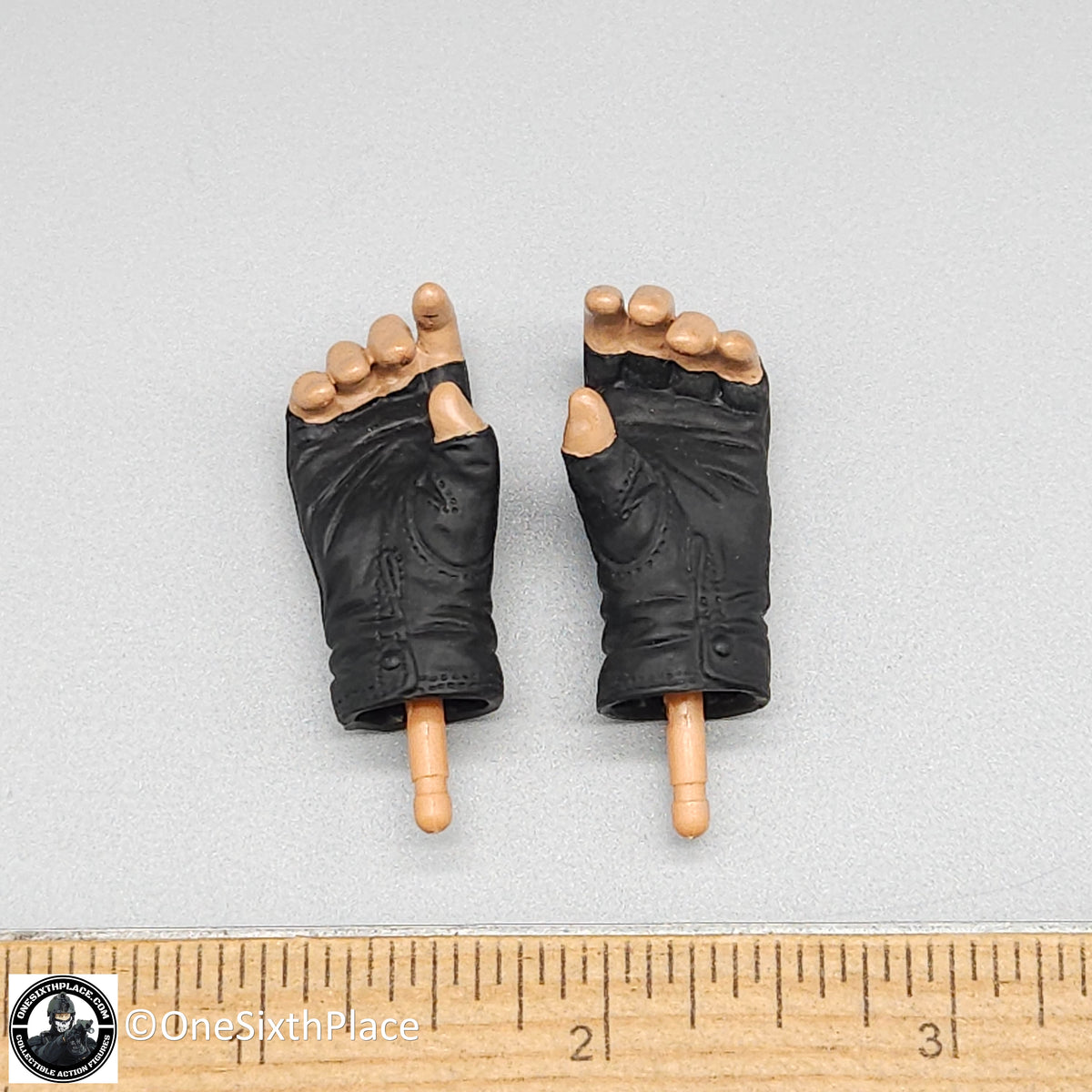 1:6 scale Dragon Vietnam Ron Fingerless Black Gloved Hands for 12" Figures