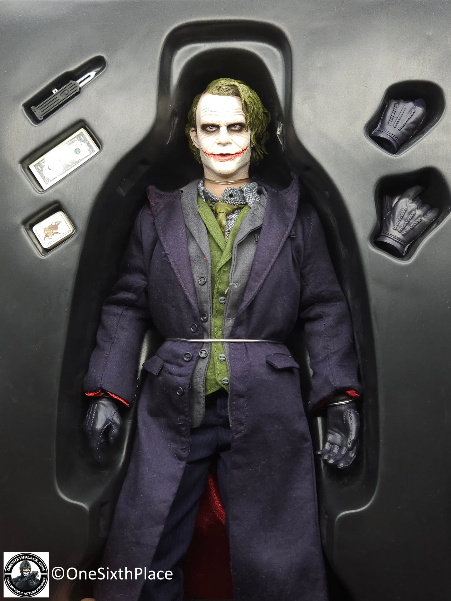 1:6 scale Hot Toys The Dark Knight Joker 12" Action Figure MMS68