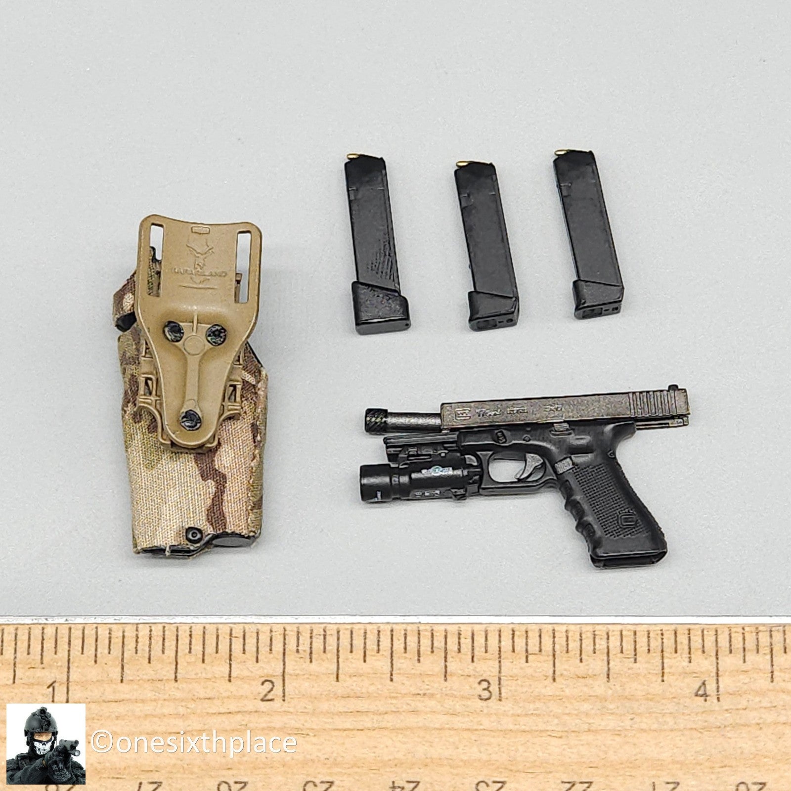 1:6 scale DamToys Russian Spetsnaz FSB Alpha Group Gunner Pistol w/ Holster