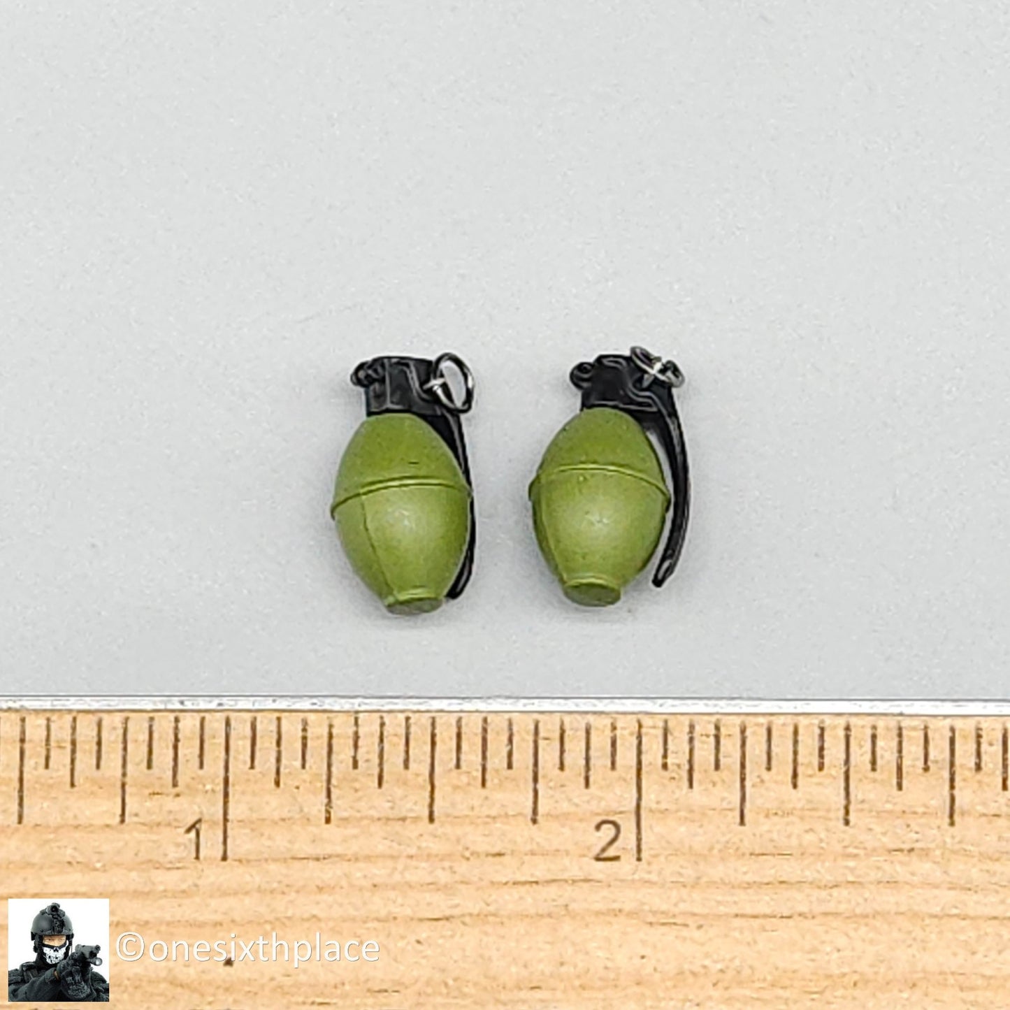 1:6 scale QOrange Vietnam War US Marine Corps Hue 1968 Metal M16 Grenades (x2)